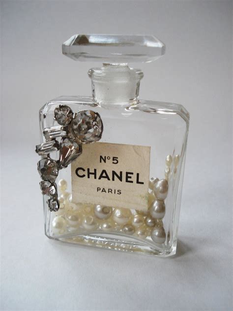 chanel perfume bottle silhouette|vintage Chanel perfume bottle.